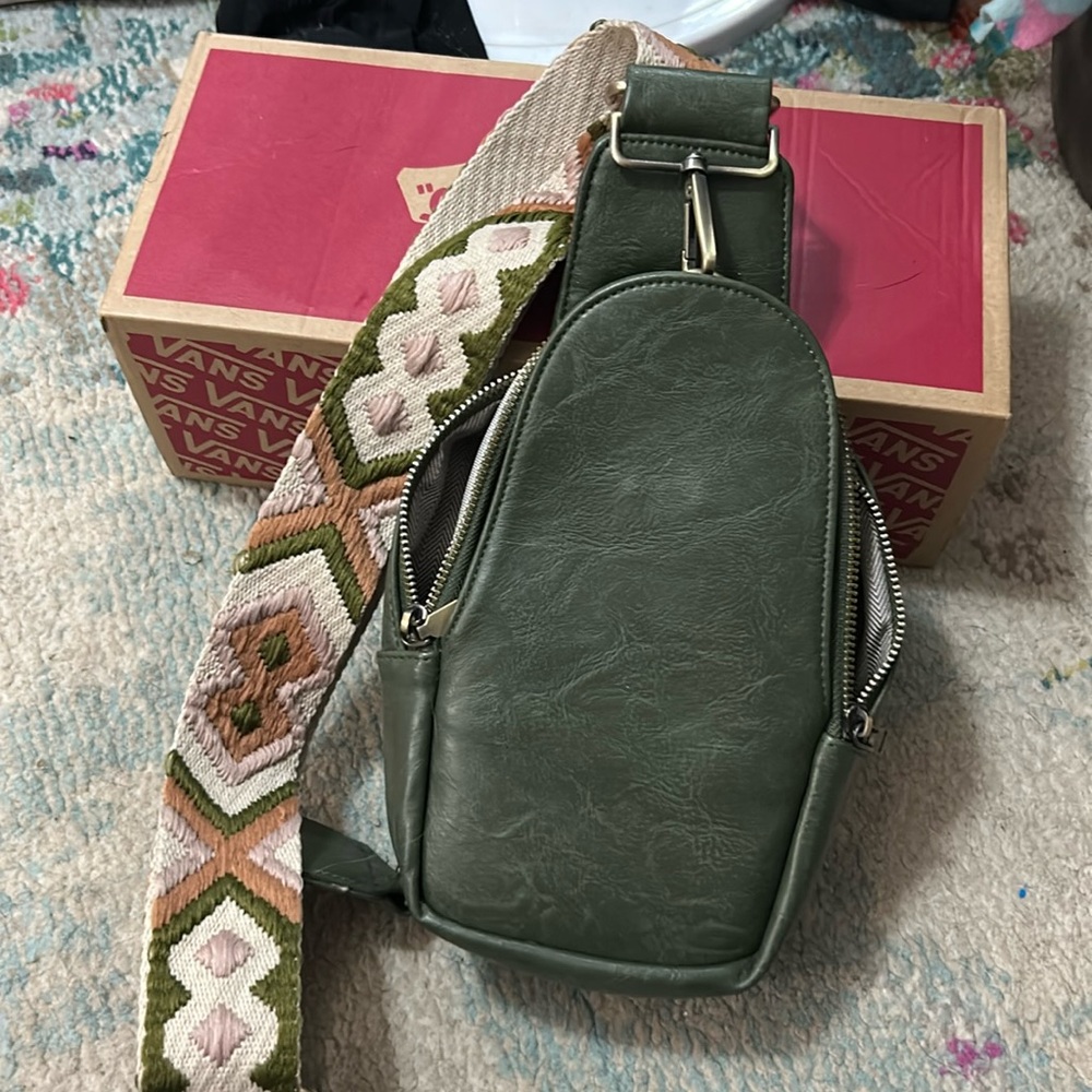 Green Amazon crossbody bag